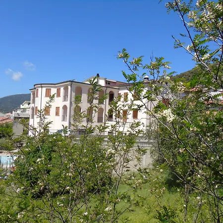 Meridiana 3*